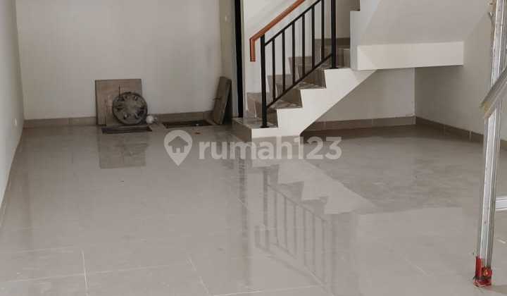 22. W Ruko Metland Cyber Puri, 5X13, Boulevard, Baru, Ready to Occupy 1