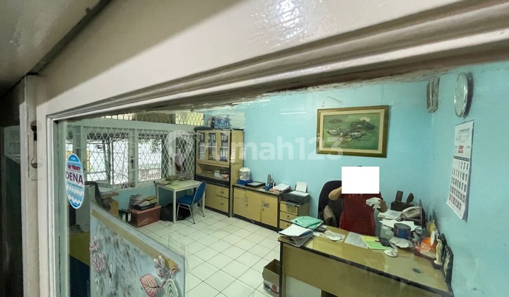 4, W Gudang Jatake, Size 12x42, 2 Floors, Negotiable, Ready to Occupy