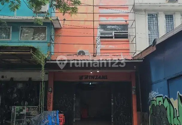 4. Shop House for Rent - Puri Beta, Ready to Occupy