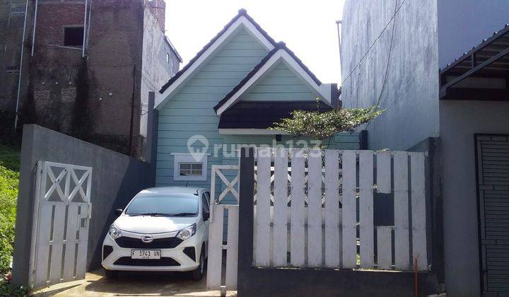 Rumah Asri Modern Home Padasuka Bangunan Terawat  1