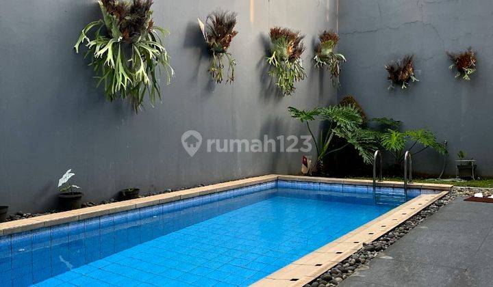 Rumah Asri Bagus Gegerkalong Bandung Utara Fasilitas Kolam Renang 1