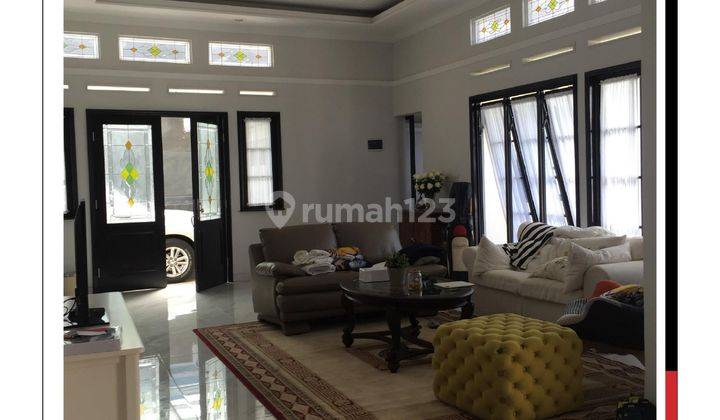 Rumah Hook Komplek Graha Puspa Berkonsep Bandung Tempo Doeloe Depan Taman 2