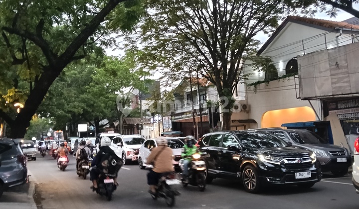 Lokasi Premium Jl. Lodaya Mainroad Bandung Lokasi Premium Jl. Lodaya Mainroad Bandung