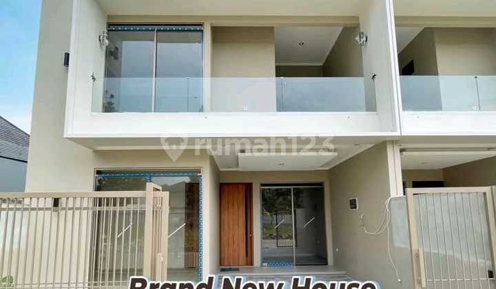 Rumah 2,5 lantai baru Villa Rooftop View Golf Mountain  Cigadung