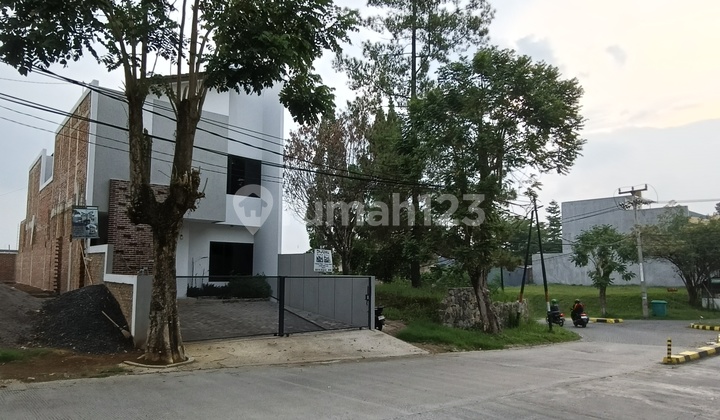 Rumah Baru 2 Lantai Pondok Hijau Raya Gegerkalong Bangunan Modern Home. Rumah Baru 2 Lantai Pondok Hijau Raya Gegerkalong Bangunan Modern Home.