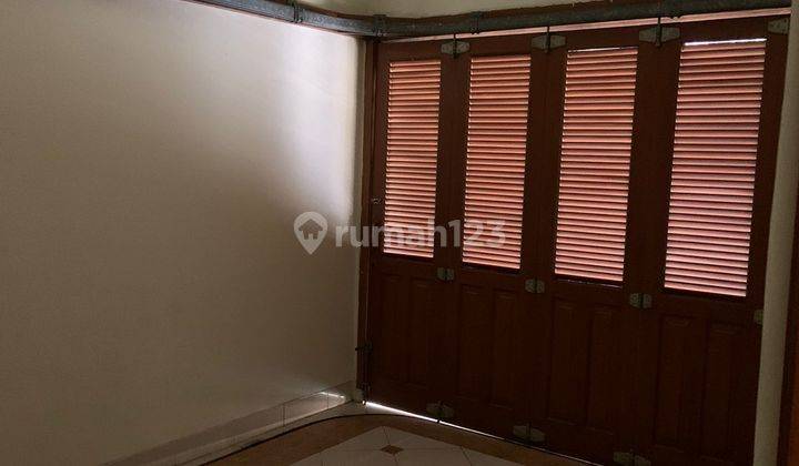Rumah Siap Huni di Dalam Perumahan Taman Laguna 8