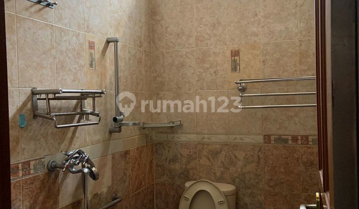 Rumah Siap Huni di Dalam Perumahan Taman Laguna 10