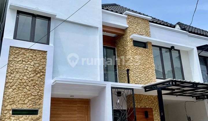 Rumah 2.1/2 Lantai Deket Sts.pondok Cina, Tol Margonda 1 Lokasi Premium Dekat Kemana Saja