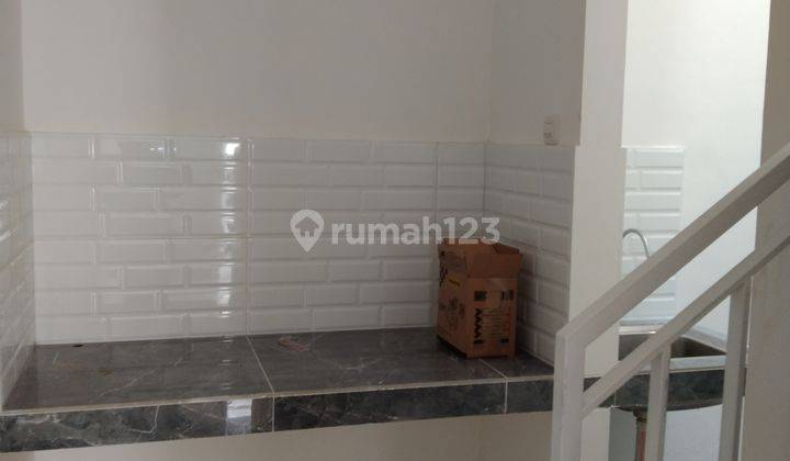 Di  Rumah murah dan minimalis 2 lantai didaerah Pisangan baru 6