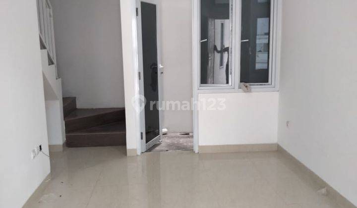 RUMAH FANTASTIK JATINEGARA LIO TOWNHOUSE MEWAH & MILENIAL JAKTIM 2