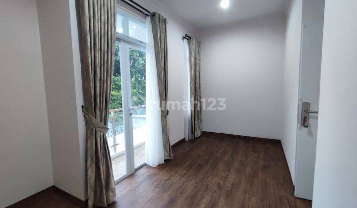 RUMAH CEMPAKA PUTIH MEWAH,BERGAYA CLASIK JAKARTA PUSAT 5