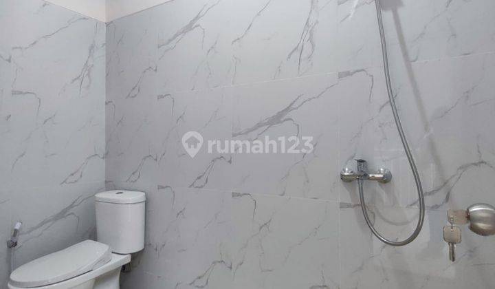 RUMAH CEMPAKA PUTIH MEWAH,BERGAYA CLASIK JAKARTA PUSAT 9