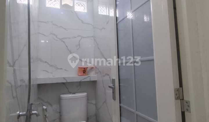 kamar mandi dijual ruko siap huni 2