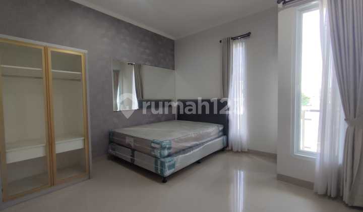 kamar tidur rumah mewah dikawasan elit lokasi