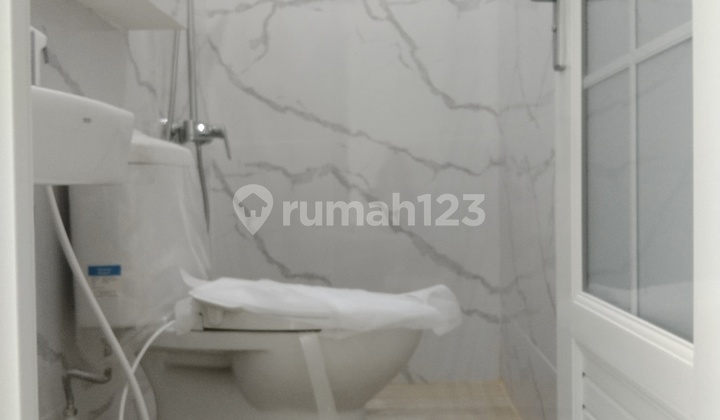 Beautiful 2-Story House 500m from UNJ Campus, East Jakarta Beautiful 2-Story House 500m from UNJ Campus, East Jakarta