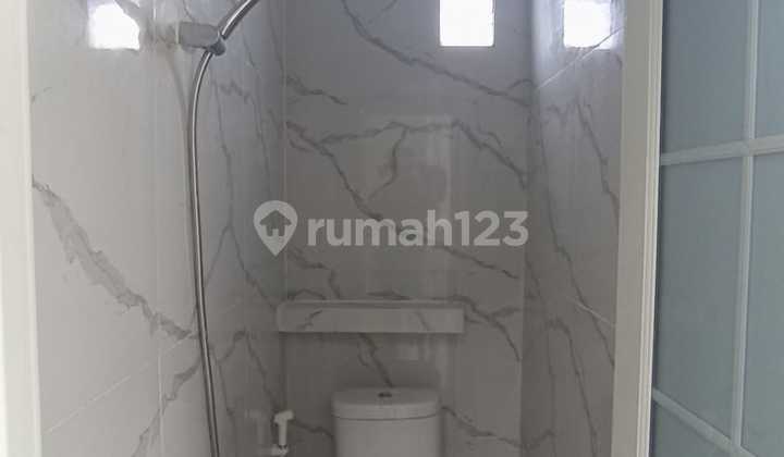 kamar mandi rumah murah cantik 3 lantai