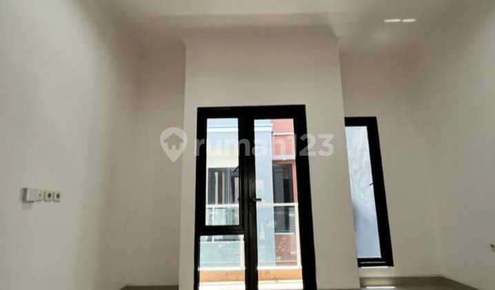 Affordable 2-Story Minimalist House with High Investment Value in Pramuka Sari Affordable 2-Story Minimalist House with High Investment Value in Pramuka Sari