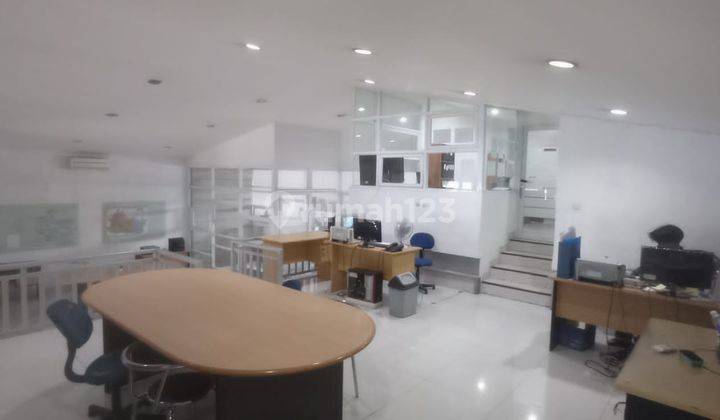 Ruang Usaha Bagus 500 m2 HGB Taman Kopo Indah, Bandung 2