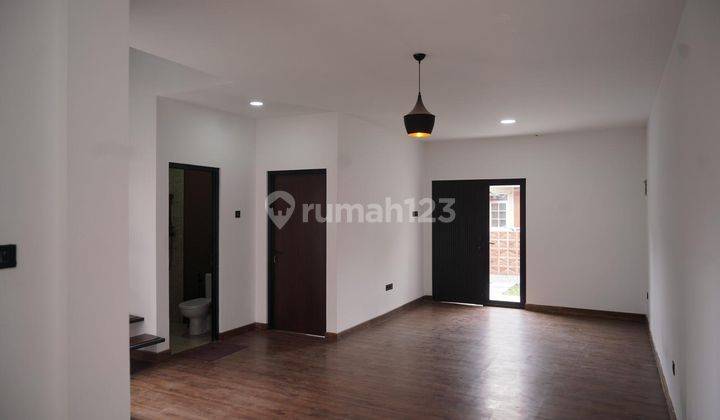 Rumah 2 Lantai Baru SHM di Cisaranten 2 Lantai, Bandung 2