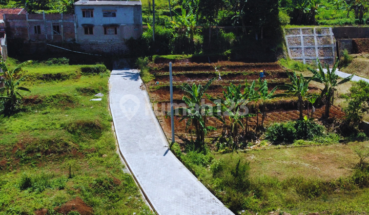 Akses Lancar 2 Mobil Kavling di Sumedang