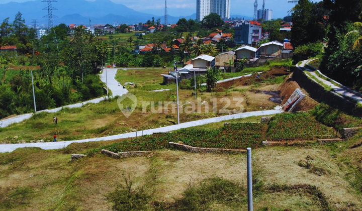 Strategic: Plots to Prepare for Your Child's College Tuition in 10 Years!