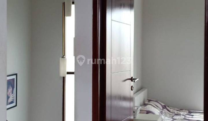 Disewakan Rumah 2 Lantai Semi Furnished Dekat Kampus U P N 15