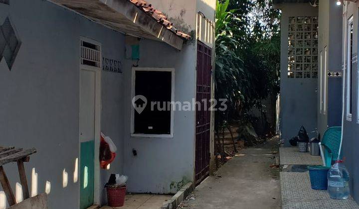 Rumah Butuh Renovasi SHM di Jl. Kemang , Babakan Sukatani, Depok 1