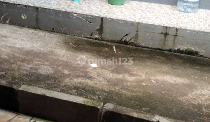 Rumah Butuh Renovasi SHM di Jl. Kemang , Babakan Sukatani, Depok 10