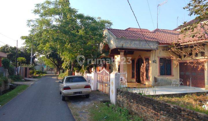 Rumah Unfurnished di Jl. Sinomba Iv Helvetia Timur, Medan 1