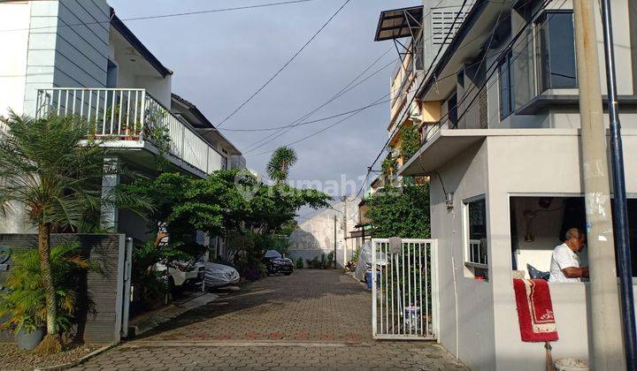 Disewakan Rumah Unfurnished di Dekat Kampus Upn Pondok Labu 7