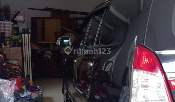 Disewakan Rumah Kos 2 Lantai 3 BR Selangkah Ke Pintu Toll Andara. 3