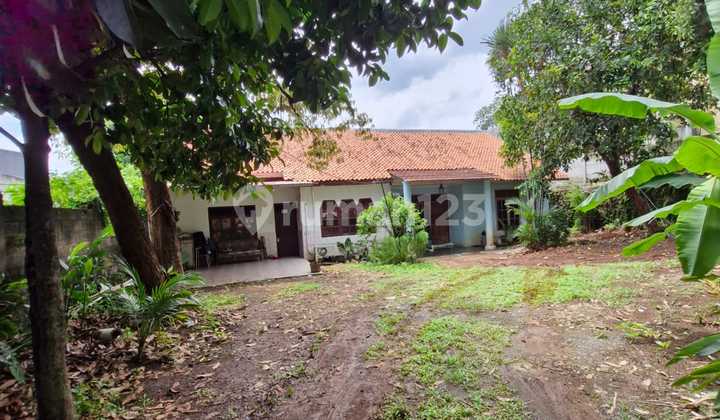 Rumah Lama Hitung Tanah 790M di Jl. Bukit Cinere Raya , Gandul, Depok 2