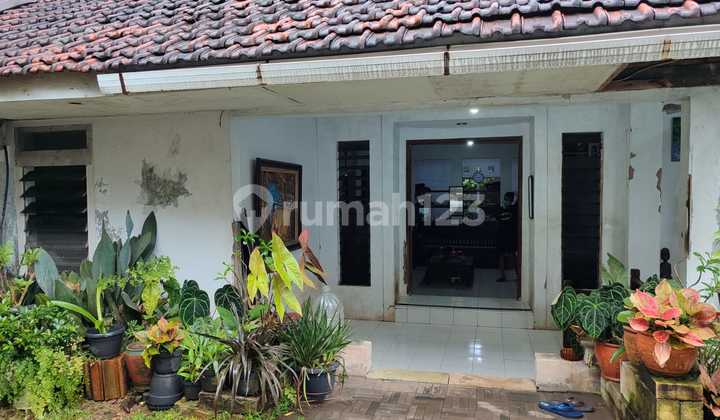 Rumah Lama Hitung Tanah di Jl. M Kahfi I Jagakarsa, Jakarta Selatan 2