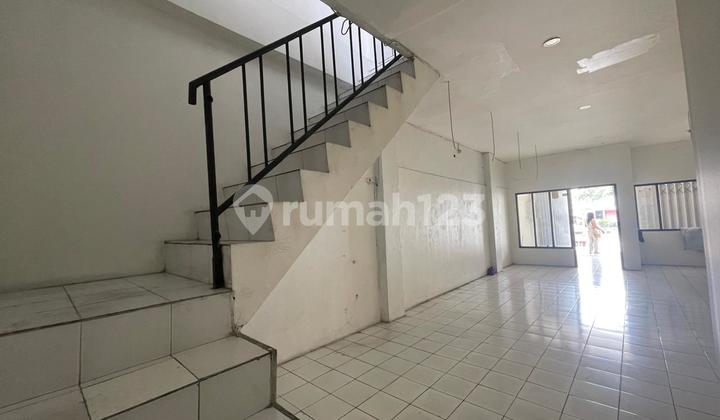 Ruko SHM Dibawah NJOP 3,5 Lantai Jl. Margonda Raya , Depok - Jawa Barat Ruko SHM Dibawah NJOP 3,5 Lantai Jl. Margonda Raya , Depok - Jawa Barat