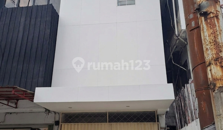 Ruko SHM Dibawah NJOP 3,5 Lantai Jl. Margonda Raya , Depok - Jawa Barat Ruko SHM Dibawah NJOP 3,5 Lantai Jl. Margonda Raya , Depok - Jawa Barat