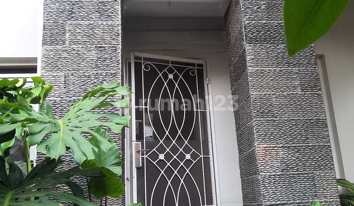 Dijual Rumah Taman Parahyangan 2