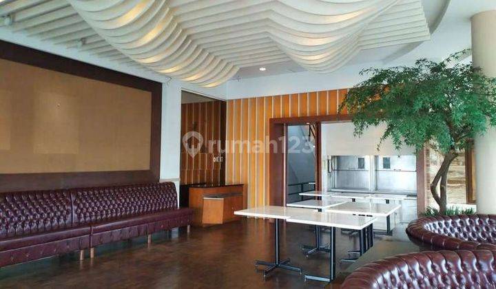 Gedung Komersial Design Artistik Area Istimewa Jl. Tebet Barat, Jakarta 3