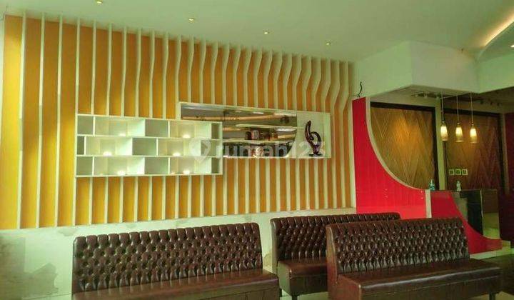 Gedung Komersial Design Artistik Area Istimewa Jl. Tebet Barat, Jakarta 5