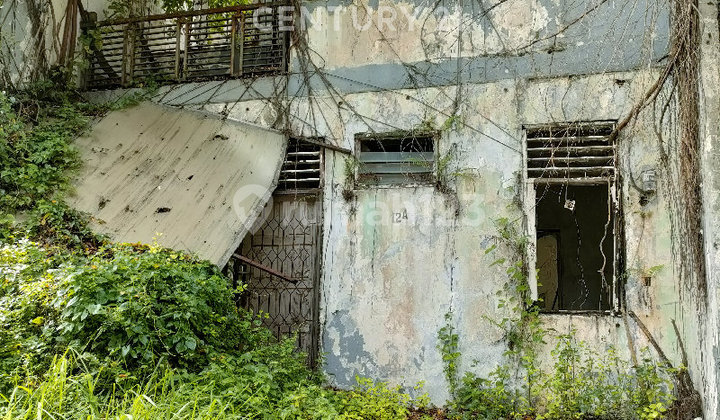 Rumah Butuh Renovasi Hitung Tanah di Cluster Meadow Green Lc 2