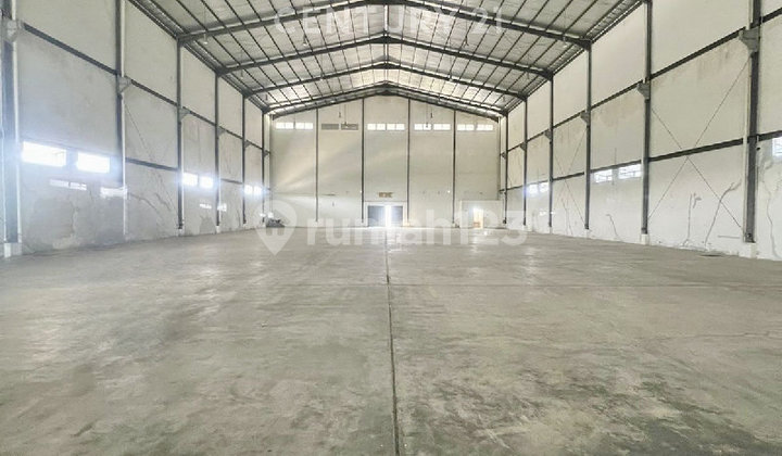 Warehouse in Delta Silicon Lippo Cikarang Industrial Area