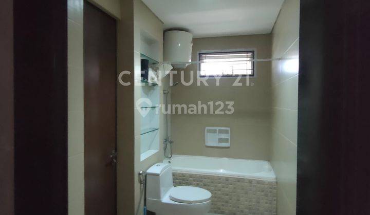 Rumah Bagus 2 Lantai Furnished Siap Huni Di Cluster Vassa Lake 2