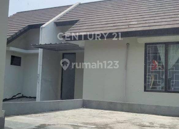 Disewakan Rumah Dicluster Cosmo Lippo Cikarancikarang 2