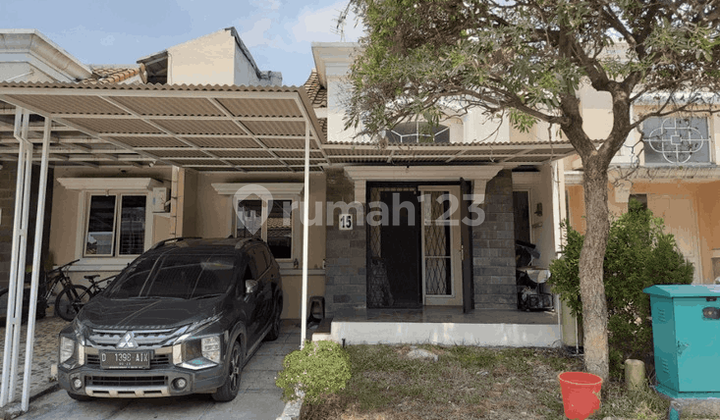 Nice House Ready to Live Semi-Furnished in Le Vesta Cluster