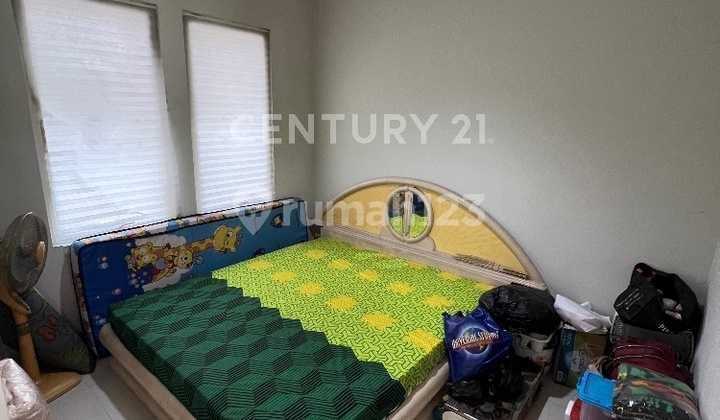 2-Story House for Rent on Main Street, Florencia Cluster, Lippo Cikarang