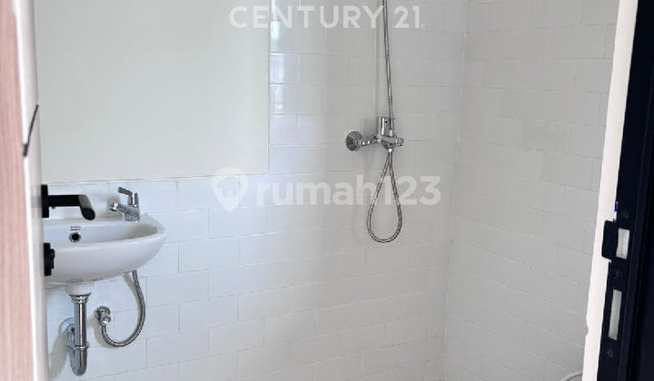 Rumah Cluster Baru, 3 Kamar, Siap Huni, Lippo Cikarang 2