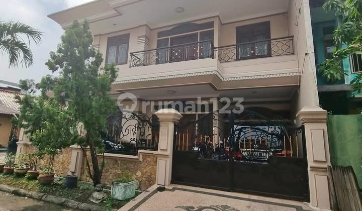RUMAH MEWAH HOOK 2,5 LANTAI SIAP HUNI DI PURIMAS REGENCY RUNGKUT 1