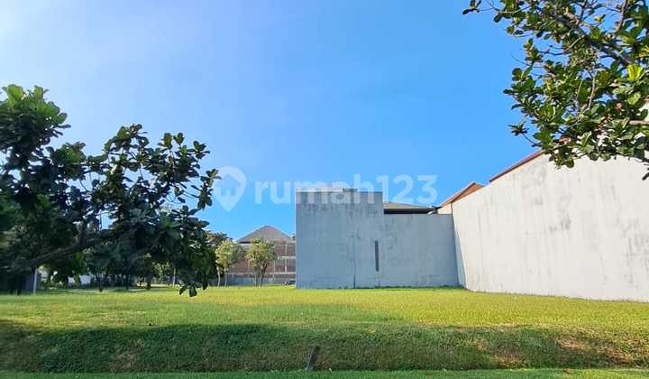 LAND PLOT IN GRAHA FAMILI, ON MAIN DOUBLE-WAY ROAD