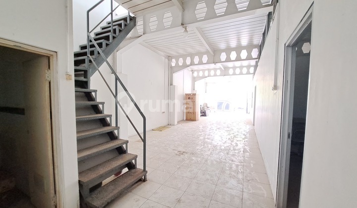 WAREHOUSE OR OFFICE IN SIDOSERMO INDAH WITH DOUBLE TYRE TRUCK ACCESS