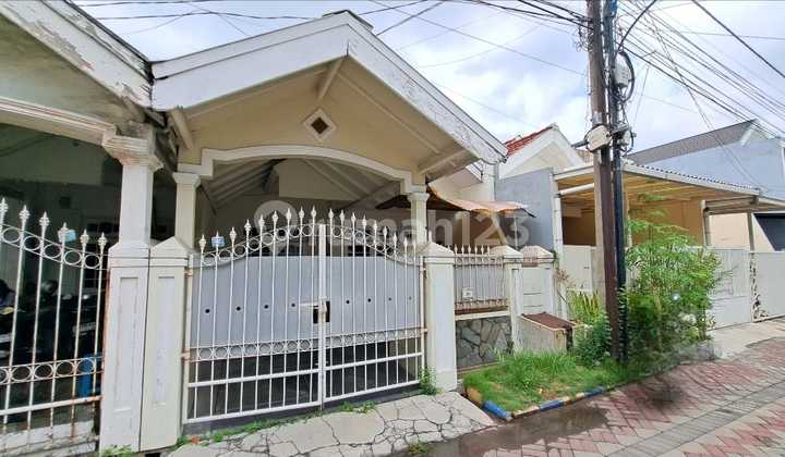 Rumah Minim Renov Nirwana Eksekutif, Dekat Raya Merr 1