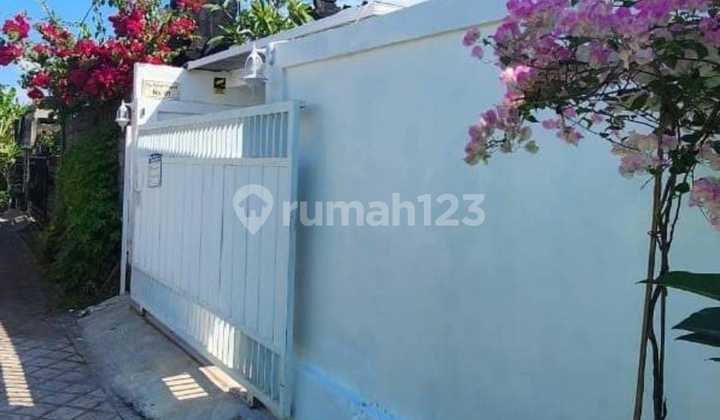 Modern Minimalist Villa For Sale in Kutuh, South Kuta